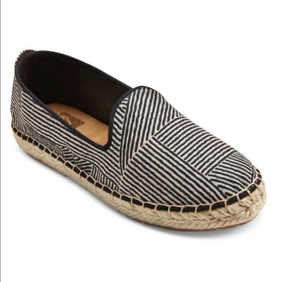 Dolce Vita Shoes - NWT Dolce Vita Striped Canvas Slip On Espadrilles